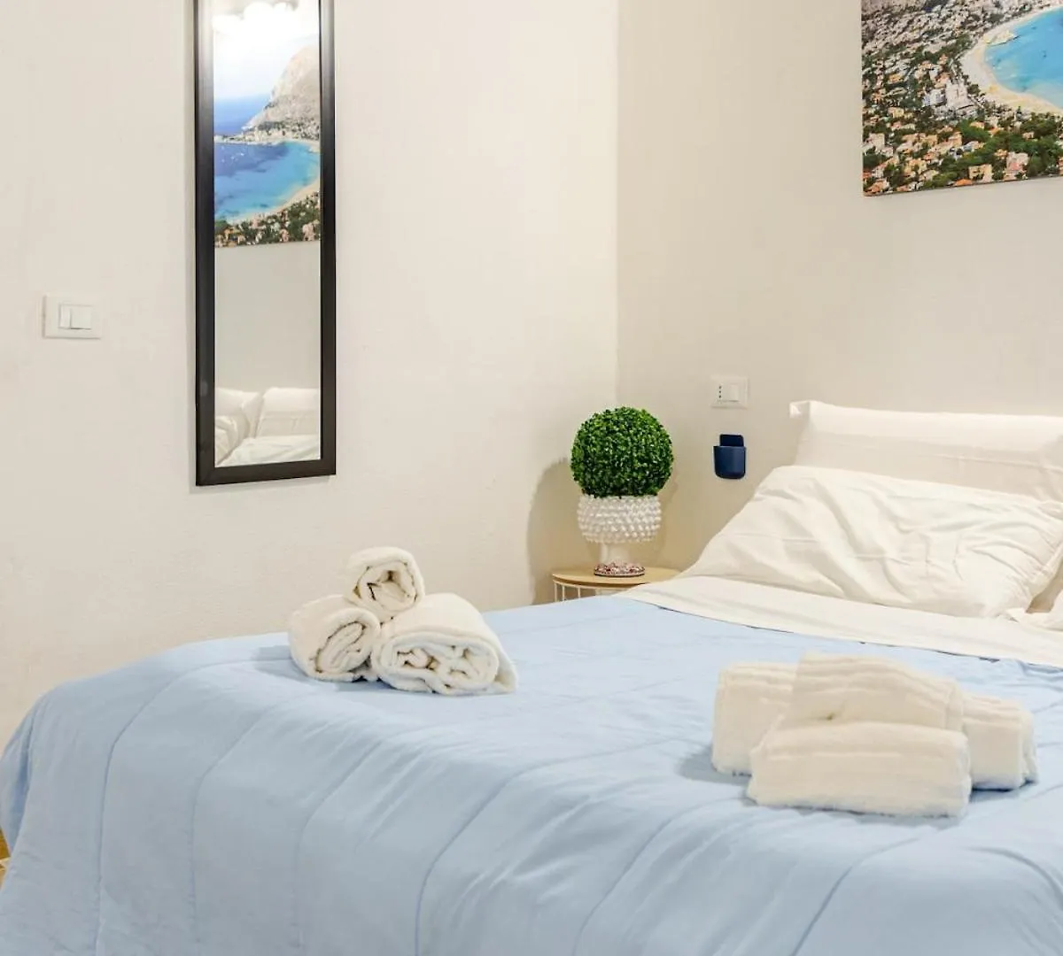 Talia Capo Massimo Apartment Palermo 0*,